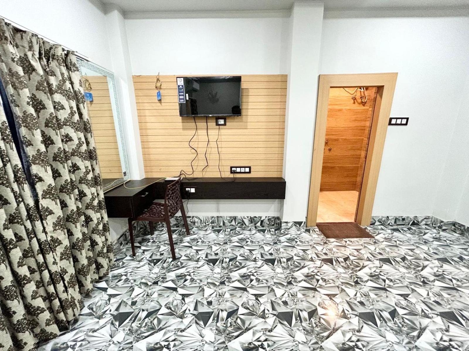 Palli Bangla Resort, Near Ruby Hospital, Anandapur コルカタ エクステリア 写真