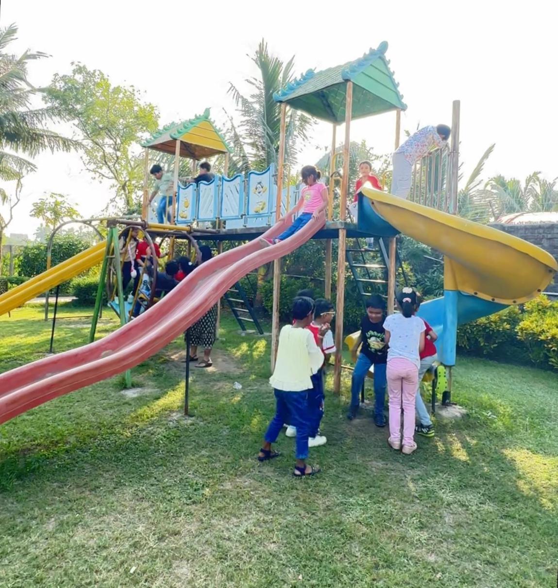 Palli Bangla Resort, Near Ruby Hospital, Anandapur コルカタ エクステリア 写真