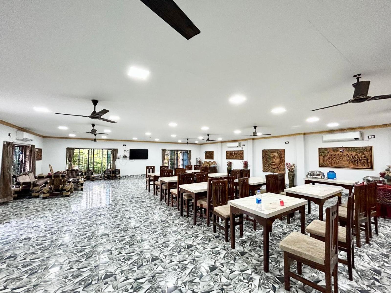 Palli Bangla Resort, Near Ruby Hospital, Anandapur コルカタ エクステリア 写真