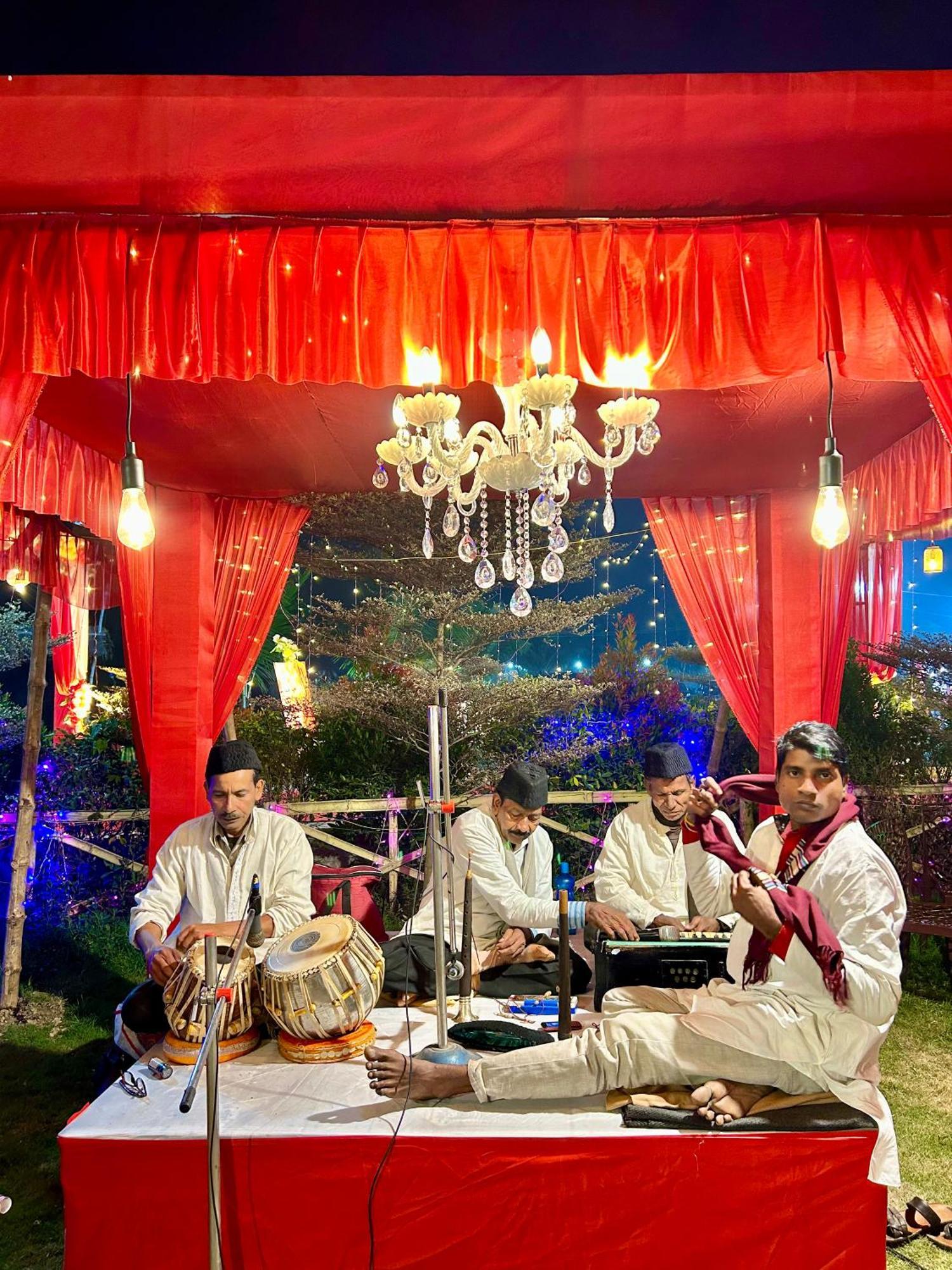 Palli Bangla Resort, Near Ruby Hospital, Anandapur コルカタ エクステリア 写真